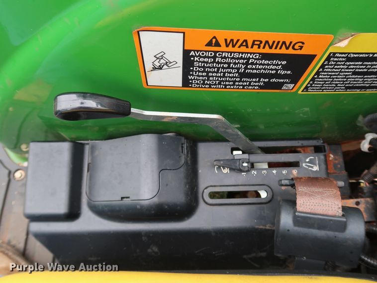 image for item DJ1996 2018 John Deere 4052M  MFWD tractor