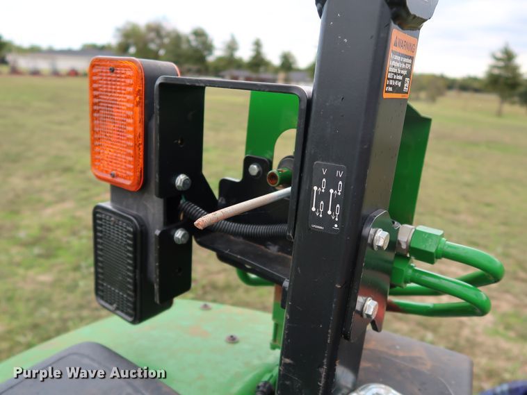 image for item DJ1996 2018 John Deere 4052M  MFWD tractor