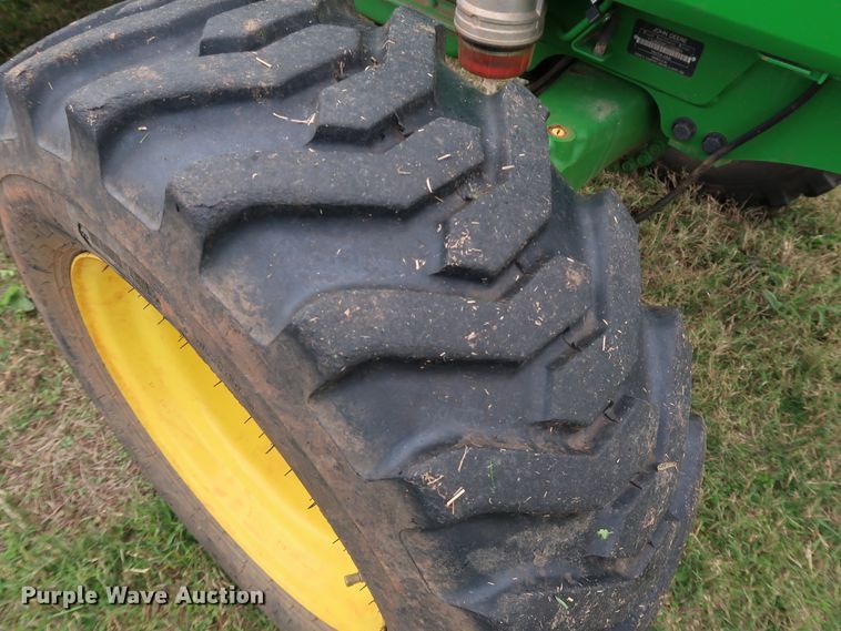 image for item DJ1996 2018 John Deere 4052M  MFWD tractor