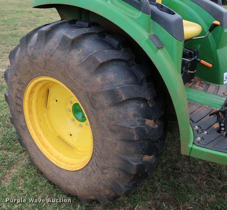 image for item DJ1996 2018 John Deere 4052M  MFWD tractor