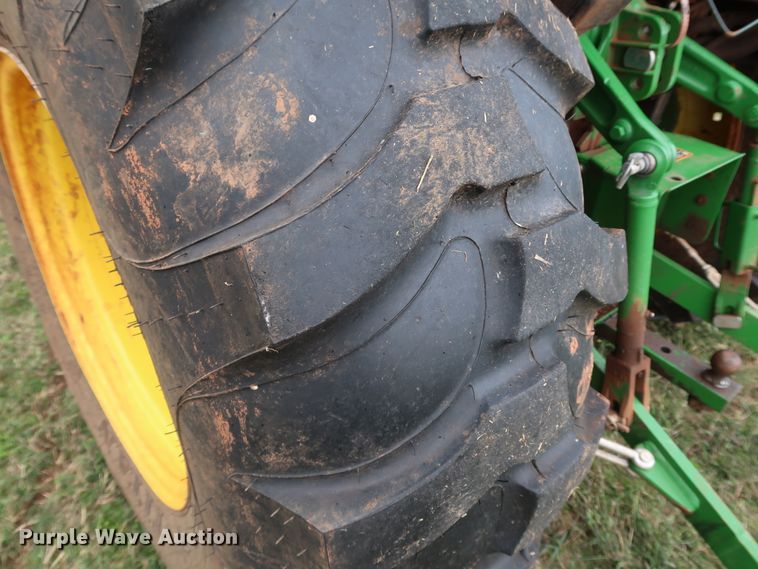 image for item DJ1996 2018 John Deere 4052M  MFWD tractor