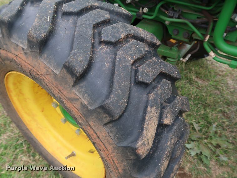 image for item DJ1996 2018 John Deere 4052M  MFWD tractor