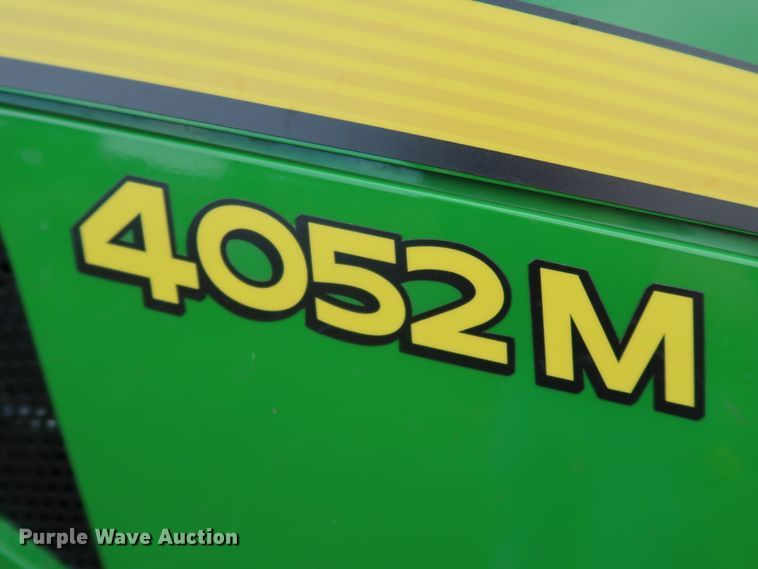 image for item DJ1996 2018 John Deere 4052M  MFWD tractor