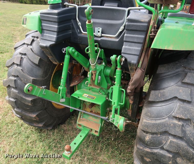 image for item DJ1997 2015 John Deere 4066M  MFWD tractor