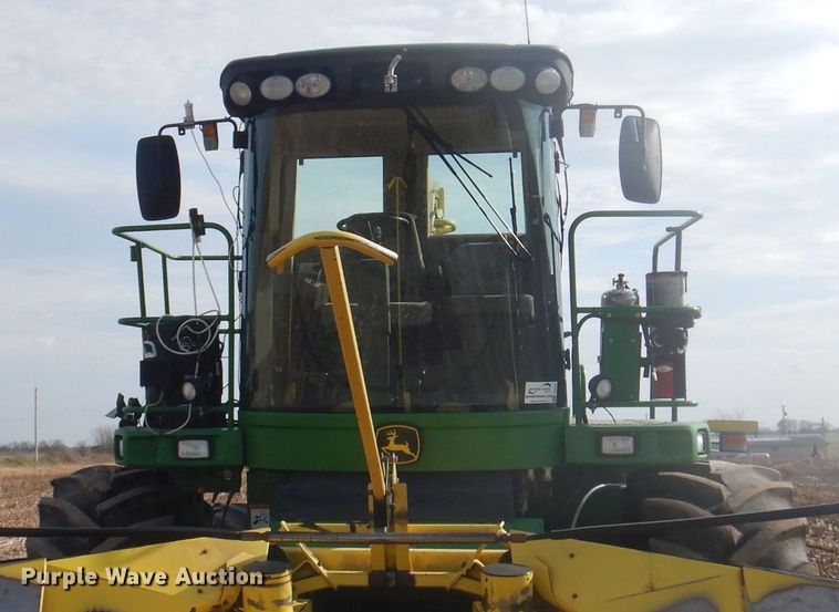image for item DJ3752 2009 John Deere 7550  forage harvester