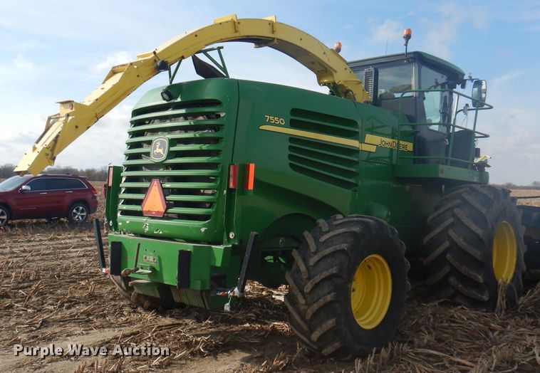 image for item DJ3752 2009 John Deere 7550  forage harvester