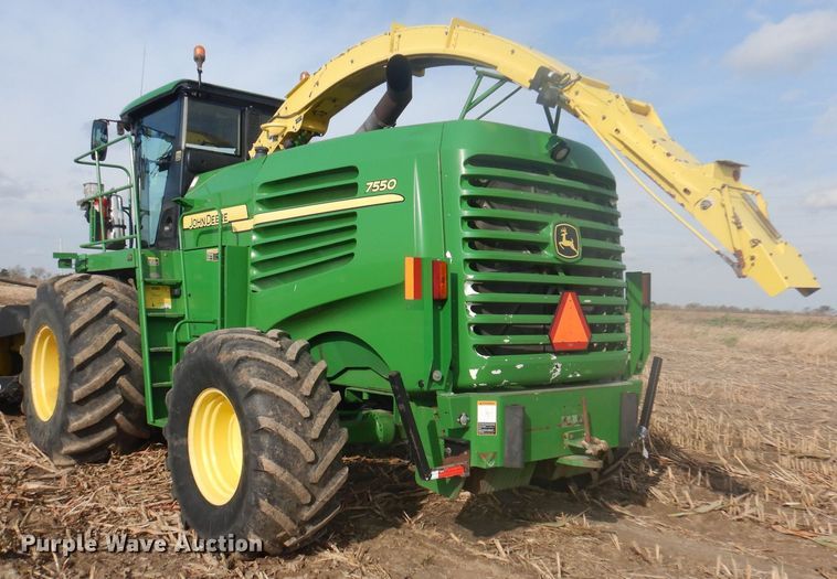 image for item DJ3752 2009 John Deere 7550  forage harvester
