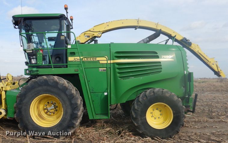 image for item DJ3752 2009 John Deere 7550  forage harvester