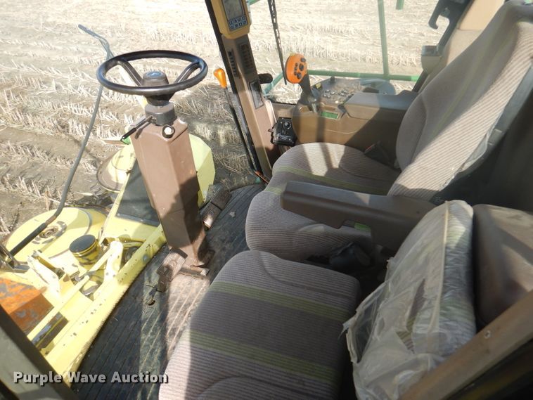 image for item DJ3752 2009 John Deere 7550  forage harvester