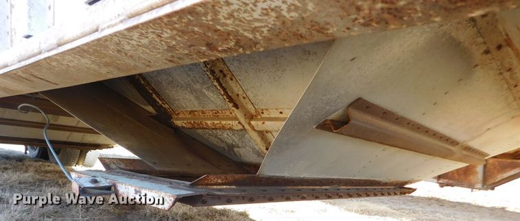 image for item DJ7556 1976 Hobbs  grain trailer