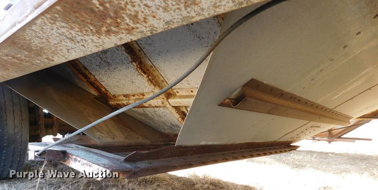 image for item DJ7556 1976 Hobbs  grain trailer