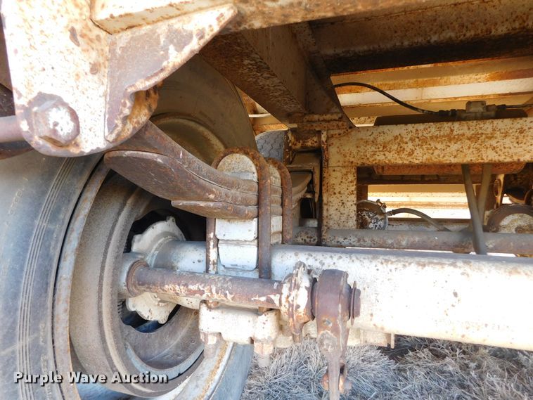 image for item DJ7556 1976 Hobbs  grain trailer