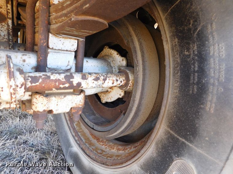 image for item DJ7556 1976 Hobbs  grain trailer
