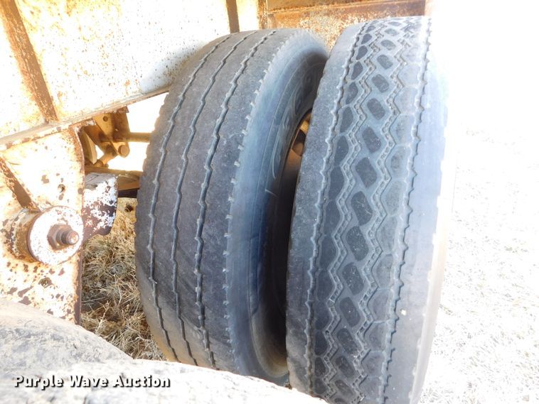 image for item DJ7556 1976 Hobbs  grain trailer