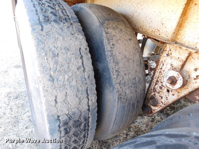 image for item DJ7556 1976 Hobbs  grain trailer