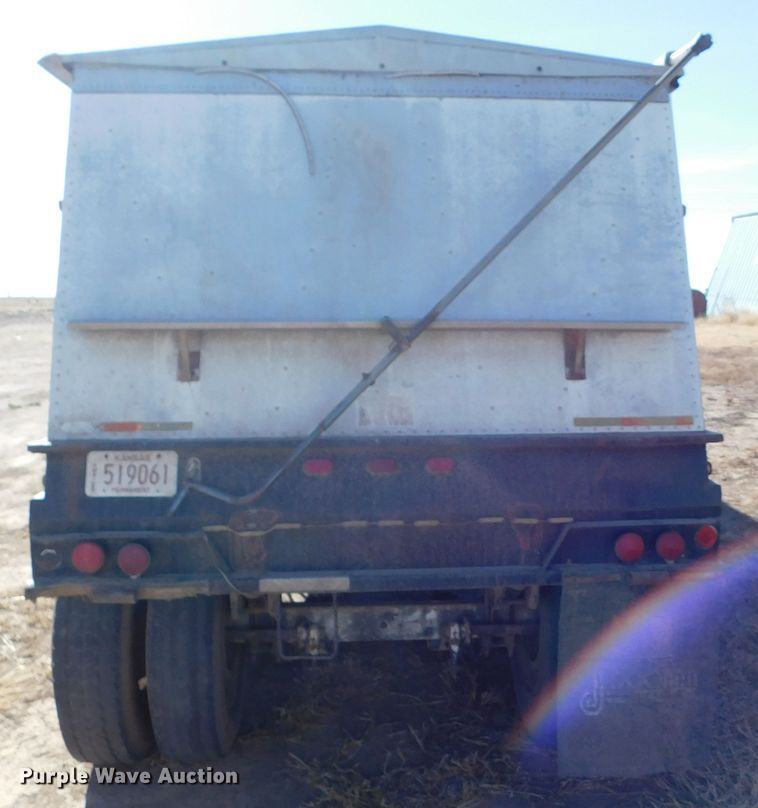 image for item DJ7557 1978 Doonan  grain trailer