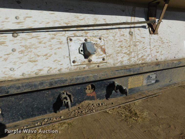 image for item DJ7557 1978 Doonan  grain trailer