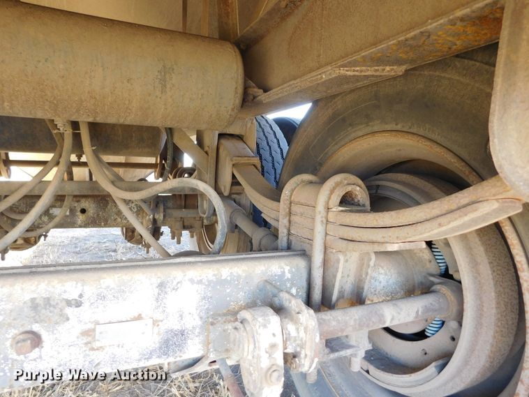 image for item DJ7557 1978 Doonan  grain trailer