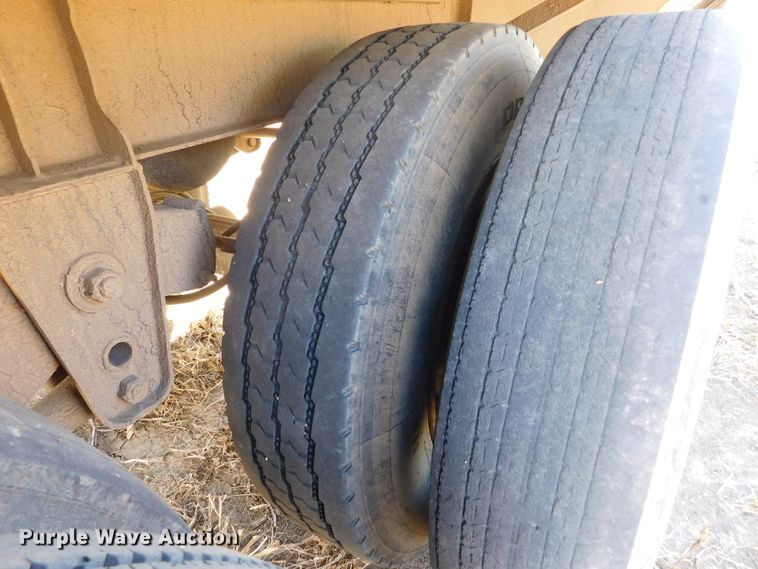 image for item DJ7557 1978 Doonan  grain trailer