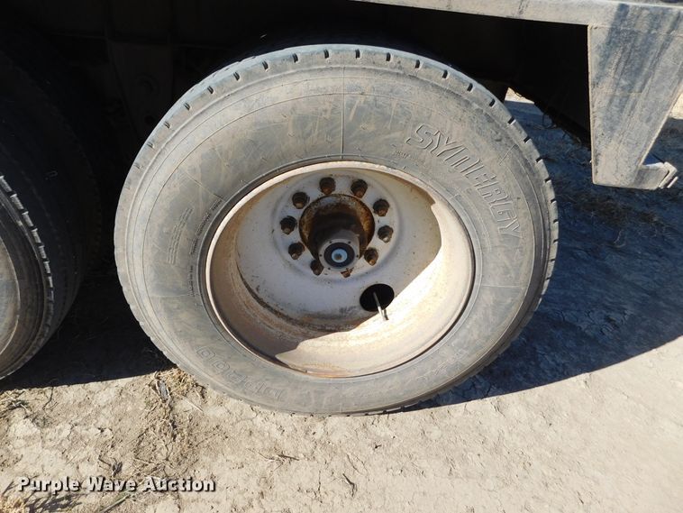 image for item DJ7557 1978 Doonan  grain trailer