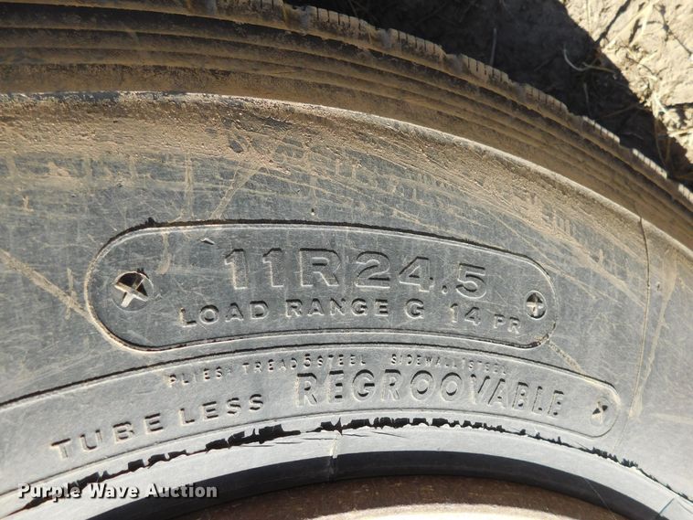 image for item DJ7557 1978 Doonan  grain trailer