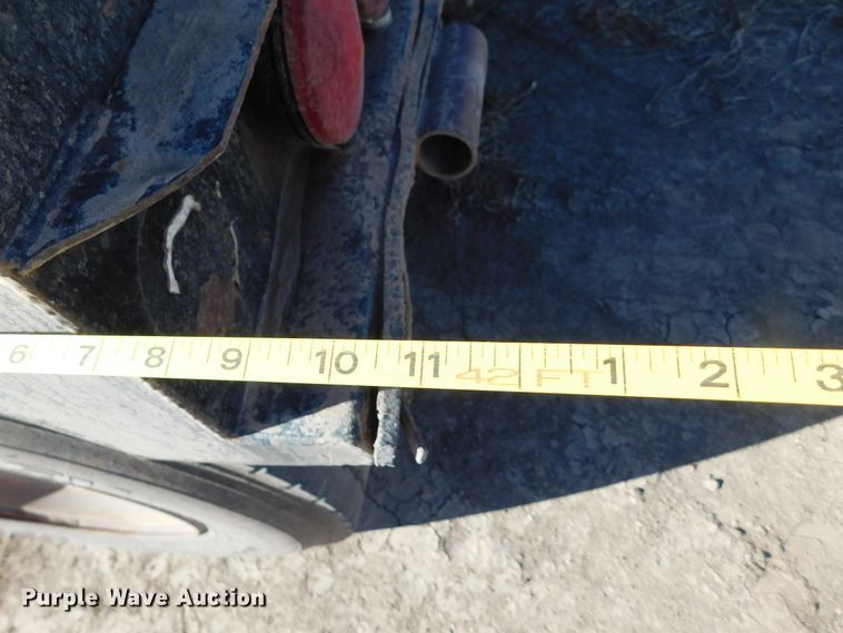 image for item DJ7557 1978 Doonan  grain trailer