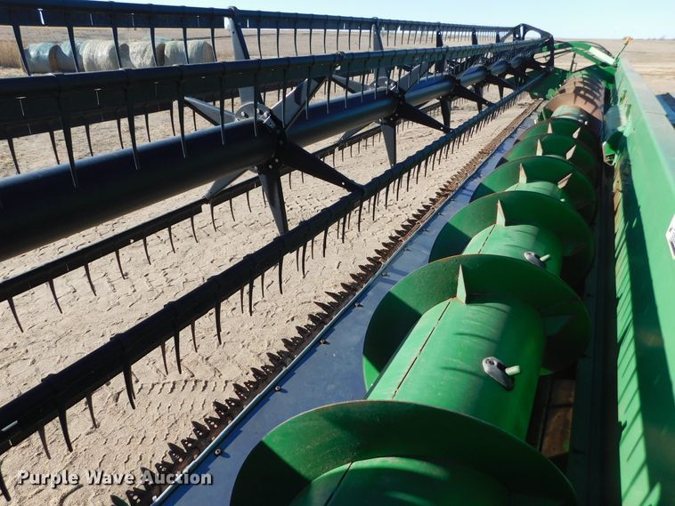 image for item DJ7569 2004 John Deere 630F  flex head