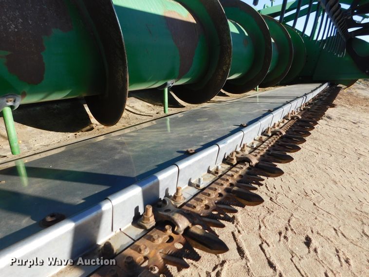 image for item DJ7569 2004 John Deere 630F  flex head