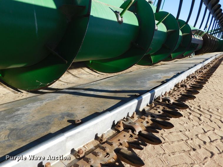 image for item DJ7569 2004 John Deere 630F  flex head