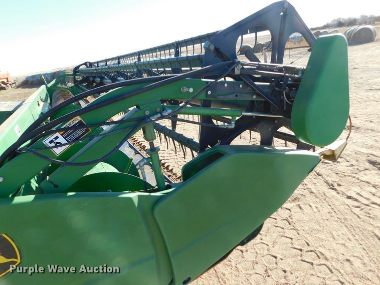 image for item DJ7569 2004 John Deere 630F  flex head