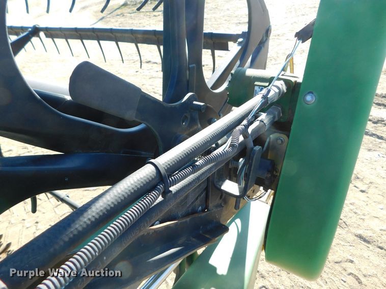 image for item DJ7569 2004 John Deere 630F  flex head