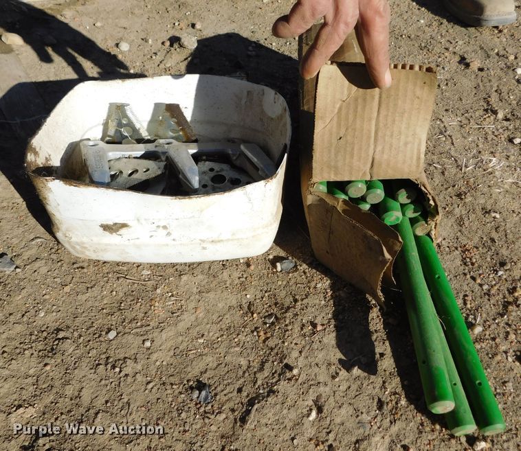 image for item DJ7569 2004 John Deere 630F  flex head