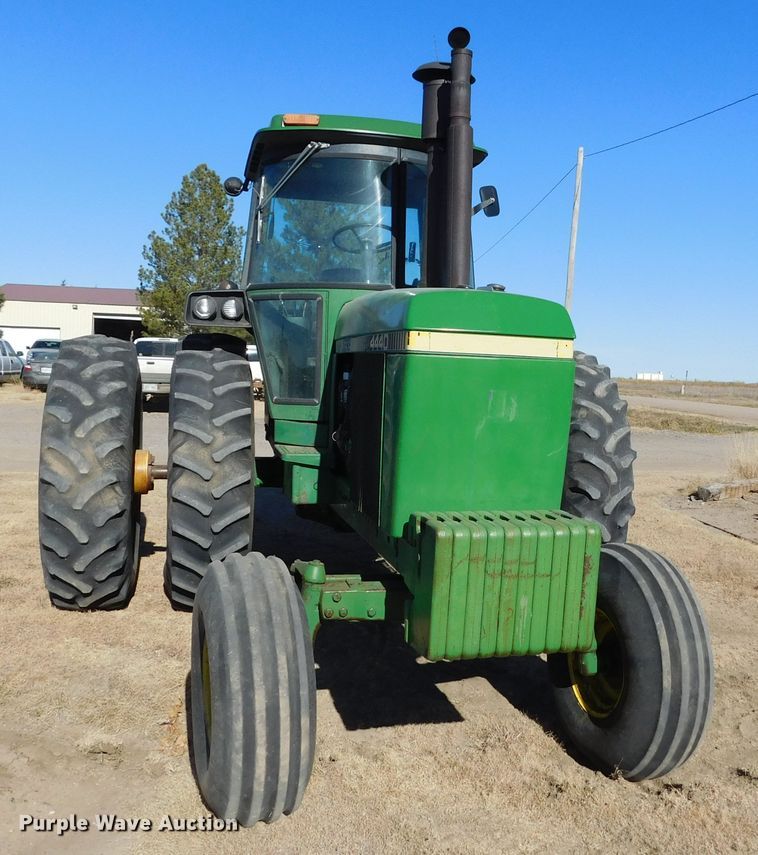 image for item DJ7570 1981 John Deere 4440  tractor