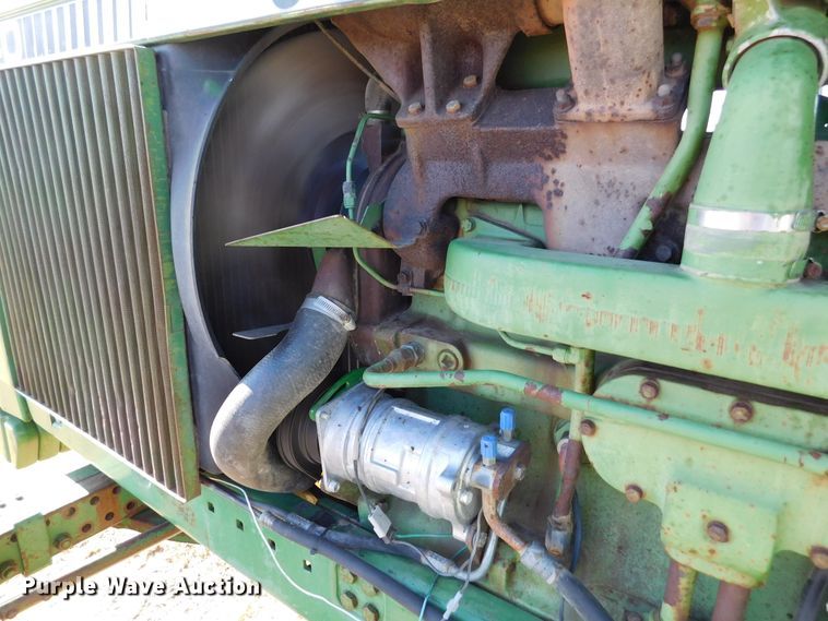 image for item DJ7570 1981 John Deere 4440  tractor