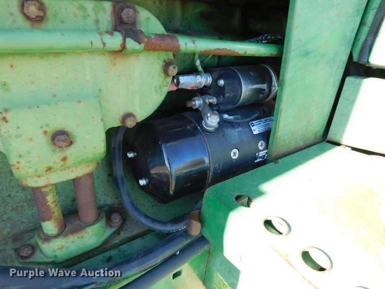 image for item DJ7570 1981 John Deere 4440  tractor