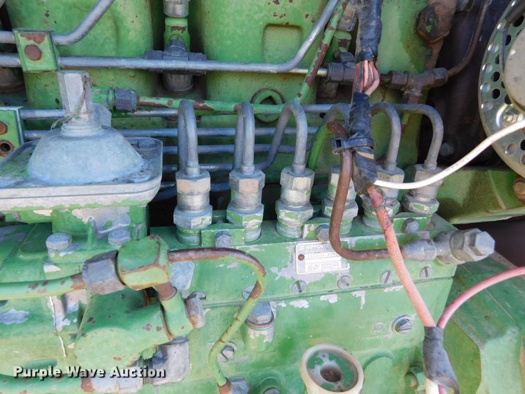 image for item DJ7570 1981 John Deere 4440  tractor