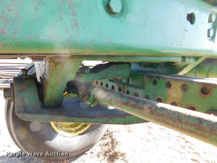 image for item DJ7570 1981 John Deere 4440  tractor