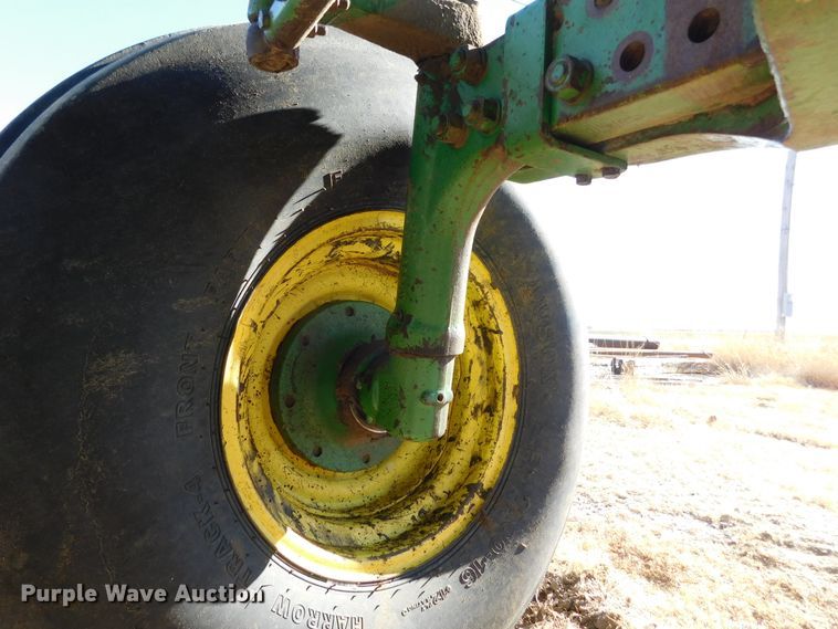 image for item DJ7570 1981 John Deere 4440  tractor