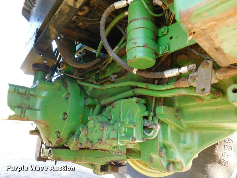 image for item DJ7570 1981 John Deere 4440  tractor