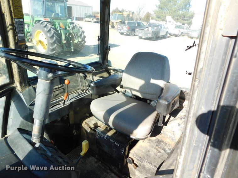 image for item DJ7570 1981 John Deere 4440  tractor