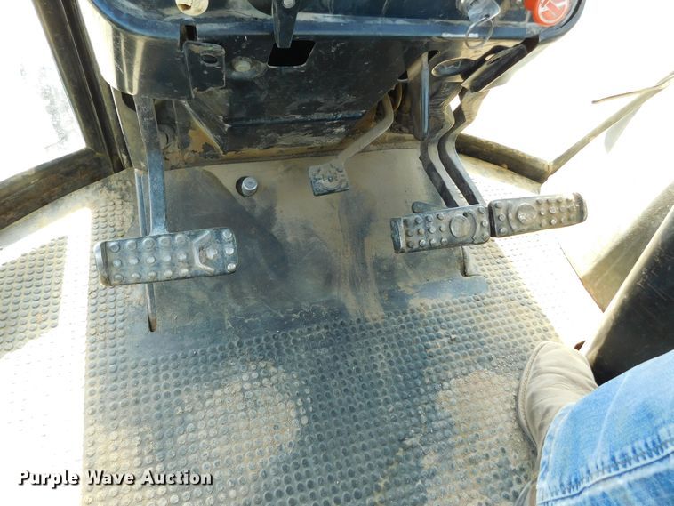 image for item DJ7570 1981 John Deere 4440  tractor