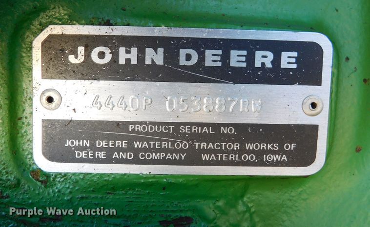 image for item DJ7570 1981 John Deere 4440  tractor