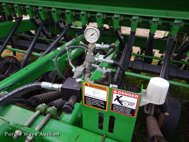 image for item DK1464 John Deere 1590  no-till grain drill