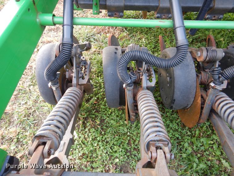 image for item DK1464 John Deere 1590  no-till grain drill