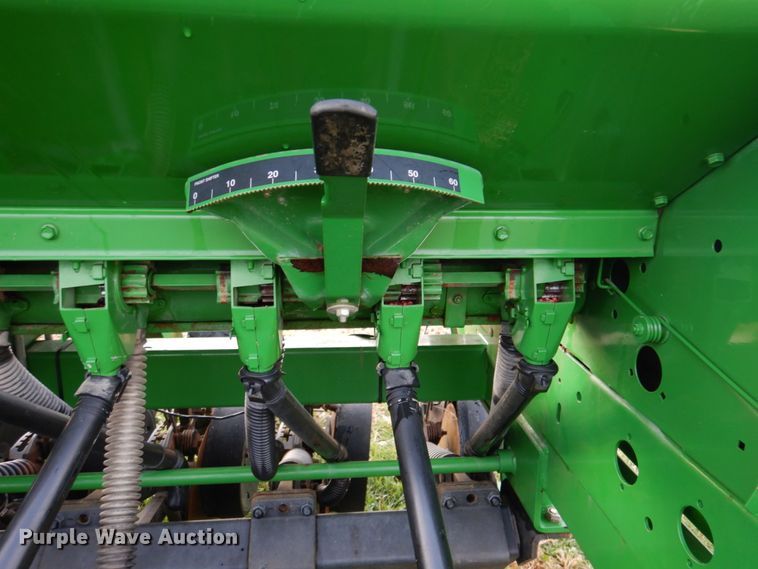 image for item DK1464 John Deere 1590  no-till grain drill