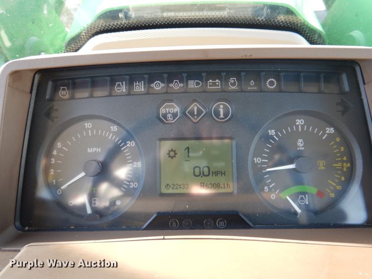 image for item DK1465 2003 John Deere 7220  tractor