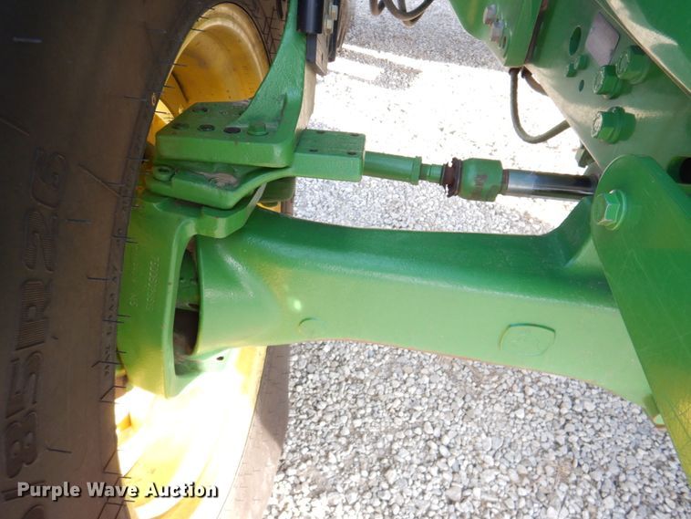 image for item DK1465 2003 John Deere 7220  tractor