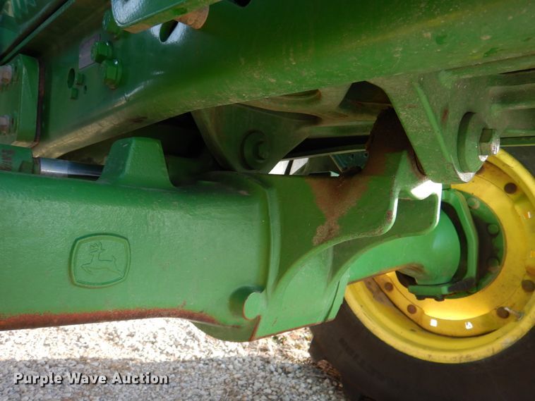 image for item DK1465 2003 John Deere 7220  tractor