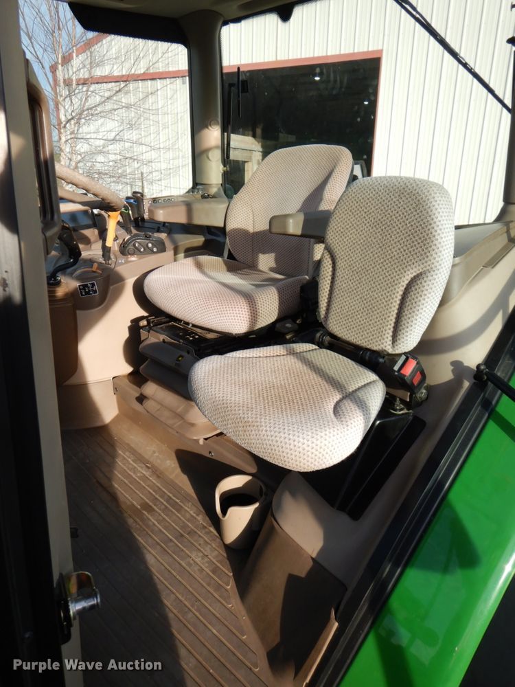 image for item DK1466 2015 John Deere 6125R  MFWD tractor