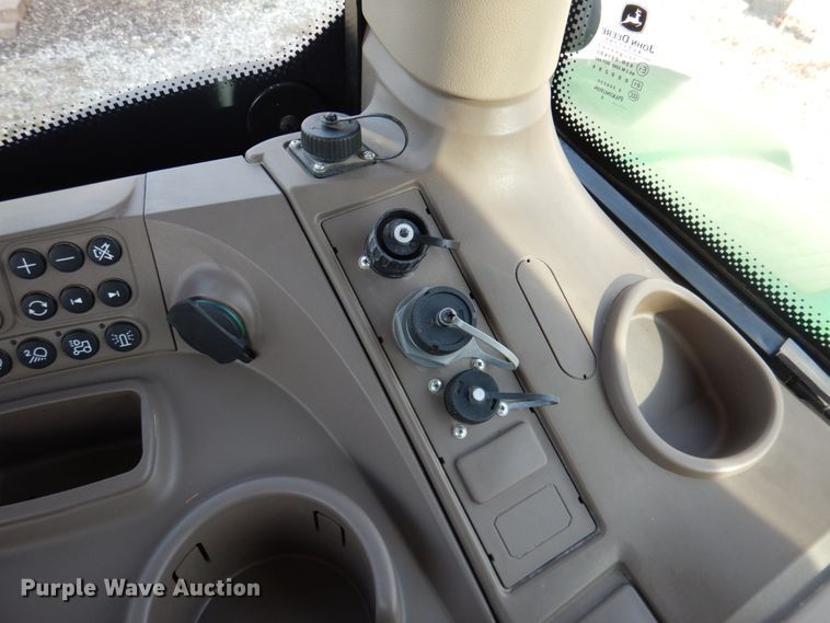 image for item DK1466 2015 John Deere 6125R  MFWD tractor